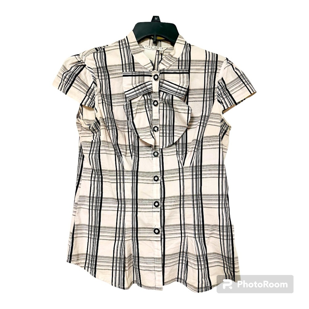 Plaid SS Ruffle Blouse with Stretch Sz M